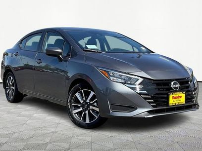 New 2025 Nissan Versa SV w/ Trunk Package