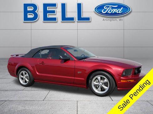 Used 2006 Ford Mustang GT Premium RWD image 1