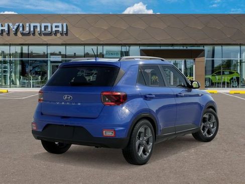 New 2026 Hyundai Venue SEL FWD image 4