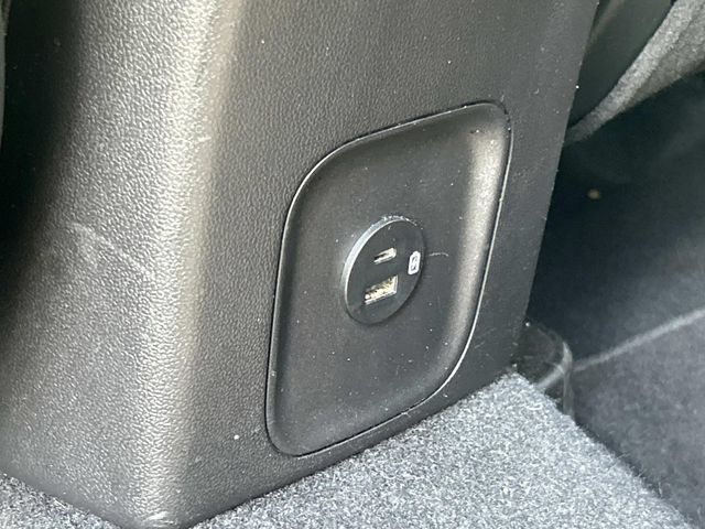 Certified 2022 Ford Escape SE w/ SE Sport Appearance Package FWD image 19