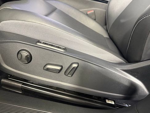 Used 2023 Volkswagen ID.4 Pro S RWD image 24
