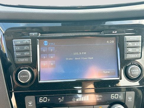 Used 2018 Nissan Rogue Sport SL w/ SL Premium Package FWD image 15