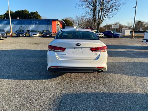 Used 2018 Kia Optima LX w/ Convenience Package image 8
