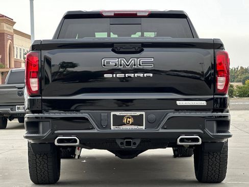 New 2026 GMC Sierra 1500 Elevation w/ Elevation Premium Package image 5