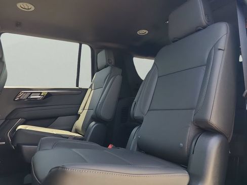 New 2026 Chevrolet Suburban LT w/ Comfort Package RWD image 13