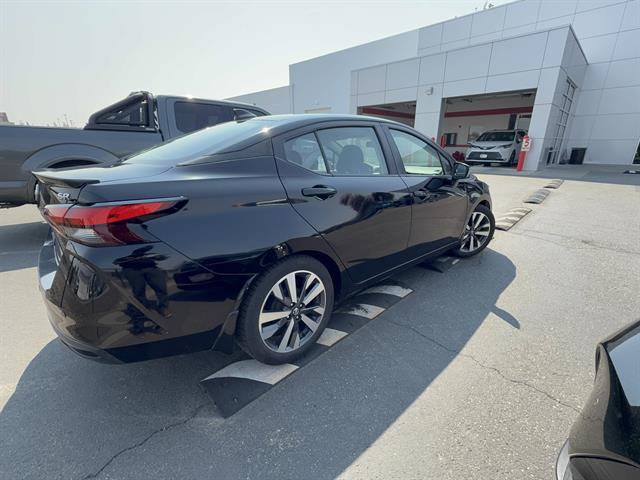 Used 2020 Nissan Versa SR FWD image 32