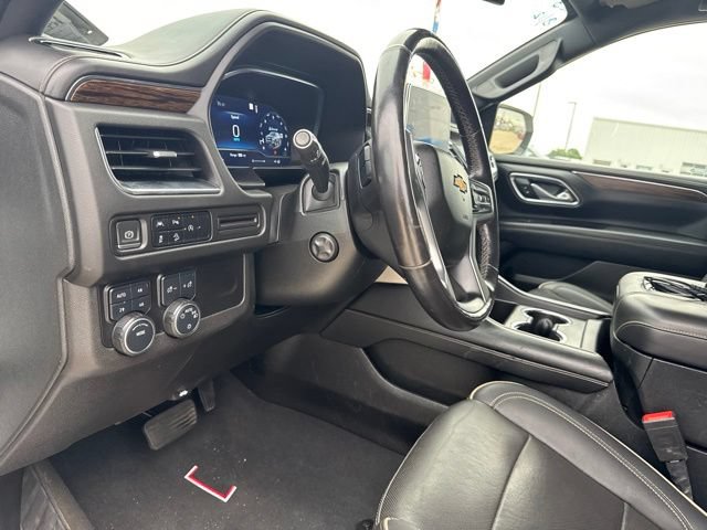Used 2023 Chevrolet Suburban Premier AWD/4WD image 25