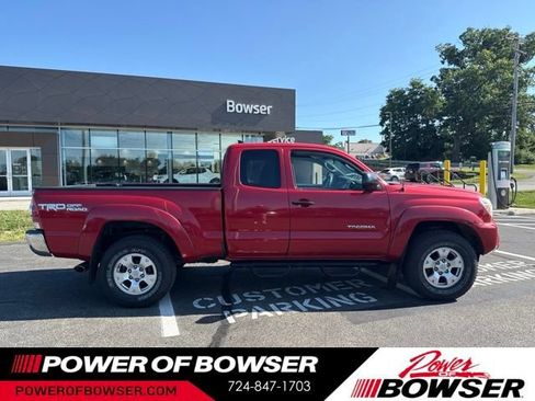 Used 2014 Toyota Tacoma 4x4 Access Cab V6 w/ TRD Off-Road Package image 10