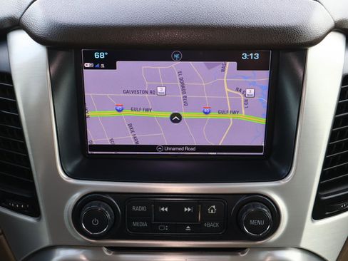 Used 2018 GMC Yukon SLT w/ Premium Edition image 32