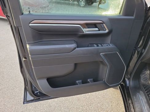 Used 2024 Chevrolet Silverado 1500 RST image 10