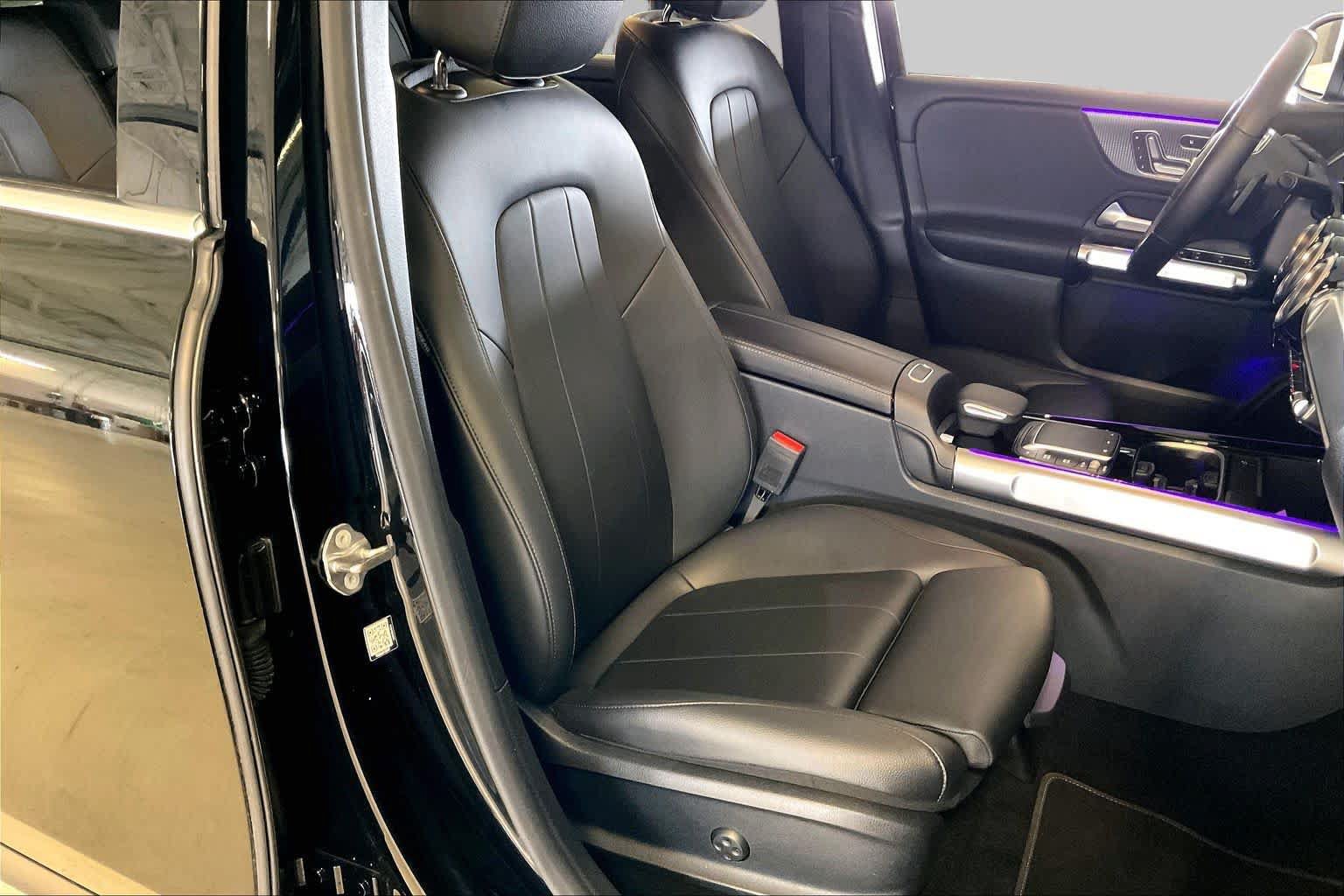 Used 2023 Mercedes-Benz GLB 250 image 8