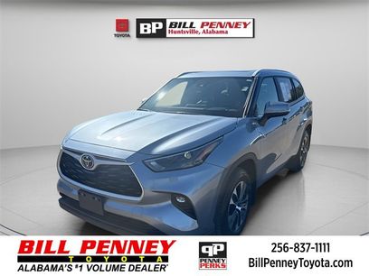 Used 2023 Toyota Highlander XLE