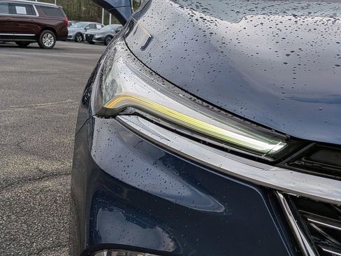 Used 2023 Buick Enclave Essence w/ Experience Buick Package image 10