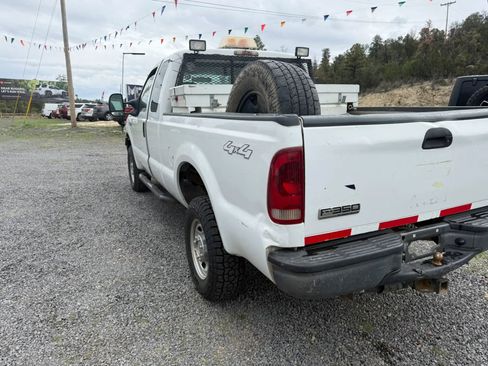 Used 2006 Ford F350 XL AWD/4WD image 3