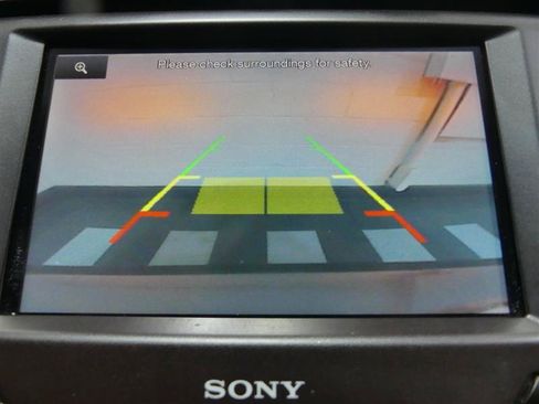 Used 2016 Ford Fusion Titanium FWD image 13