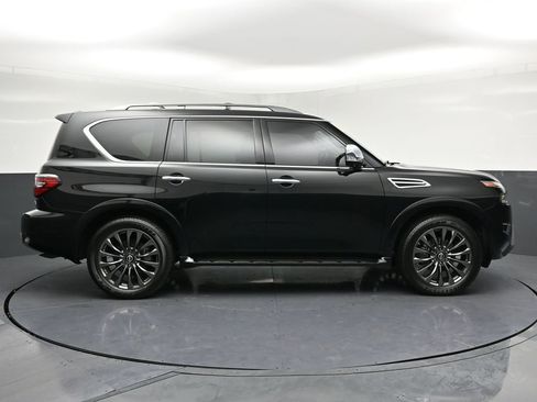 Used 2024 Nissan Armada Platinum w/ Captain's Chairs Package image 28