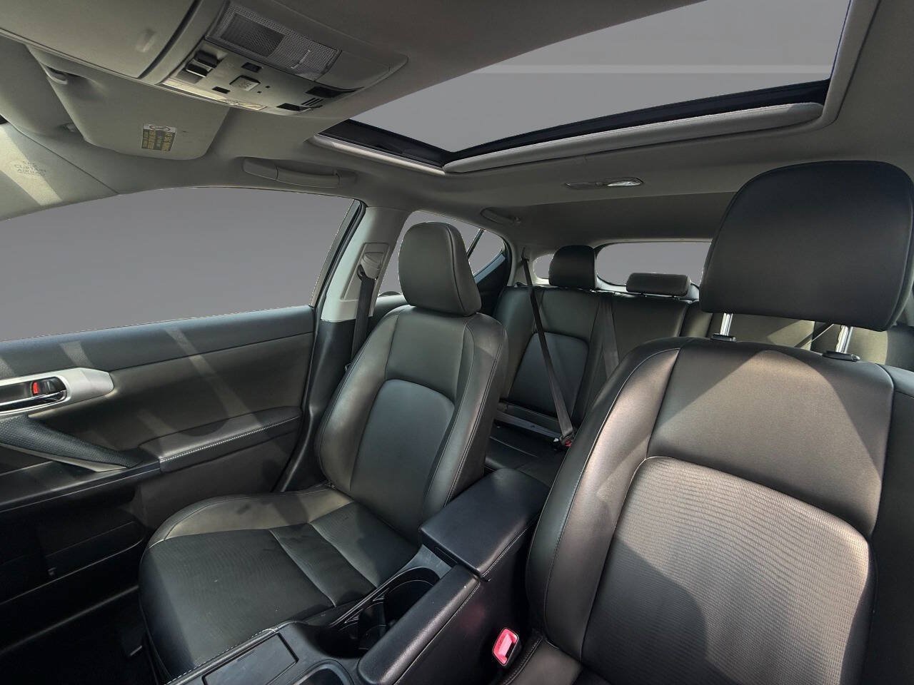 Used 2013 Lexus CT 200h FWD image 12