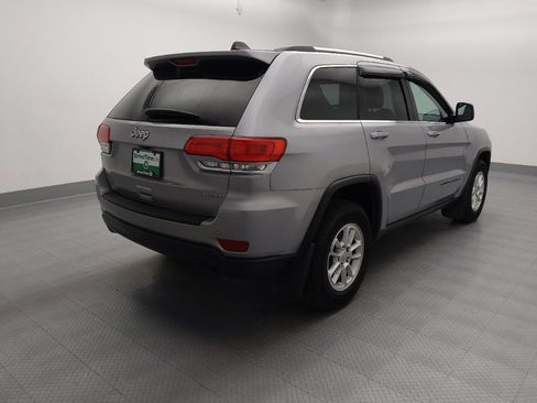 Used 2018 Jeep Grand Cherokee Laredo AWD/4WD image 9