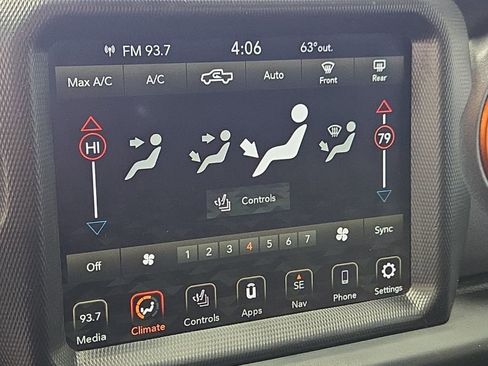 Used 2021 Jeep Gladiator Mojave AWD/4WD image 19