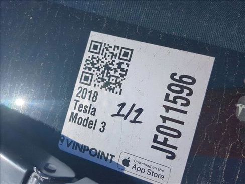 Used 2018 Tesla Model 3 Long Range image 27