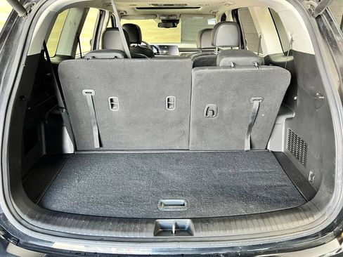 Used 2023 Kia Telluride EX w/ EX Captain's Chair Package AWD/4WD image 19
