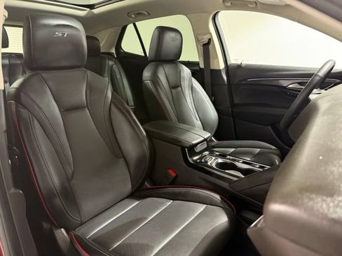Used 2023 Buick Envision Essence w/ Sport Touring Package AWD/4WD image 31
