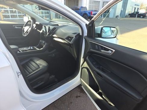 Used 2023 Ford Edge SEL w/ Convenience Package image 29
