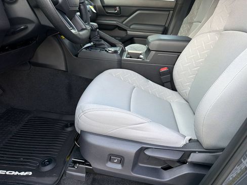 New 2026 Toyota Tacoma SR5 AWD/4WD image 17