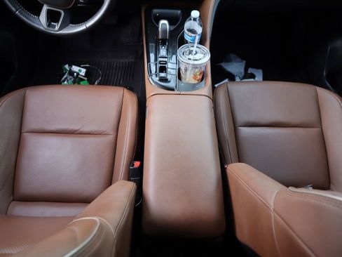 Used 2025 Toyota Crown Signia image 7