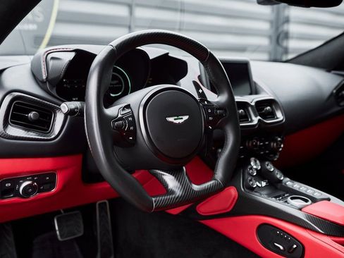 Used 2023 Aston Martin V12 Vantage image 43