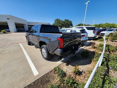Used 2025 Toyota Tacoma SR5 RWD image 6