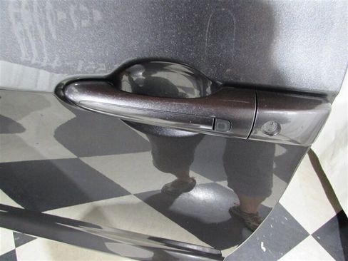 Used 2021 Chrysler Voyager Lxi image 85