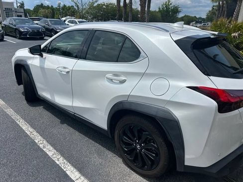 Used 2021 Lexus UX 200 w/ Premium Package FWD image 8