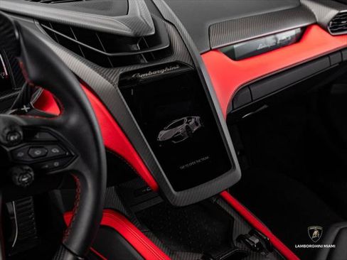 Used 2024 Lamborghini Revuelto AWD/4WD image 45