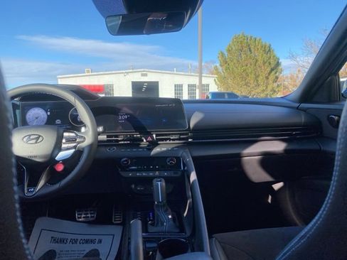 Used 2025 Hyundai Elantra N image 12