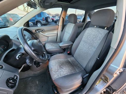 Used 2005 Ford Focus SE image 14