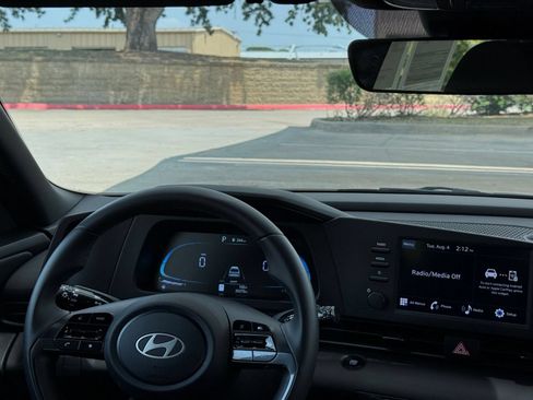 Used 2026 Hyundai Elantra Sport FWD image 34