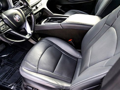 Used 2024 Buick Enclave Premium image 14