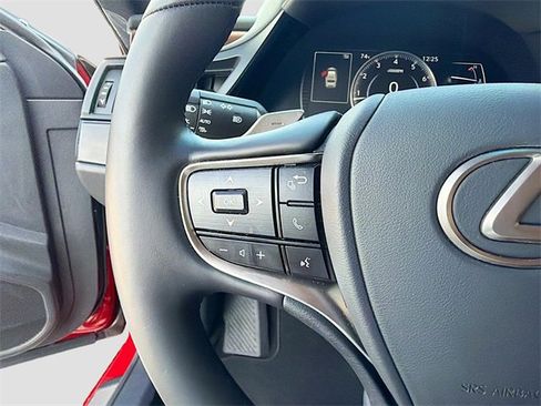 Used 2025 Lexus ES 350 w/ Premium Package image 36