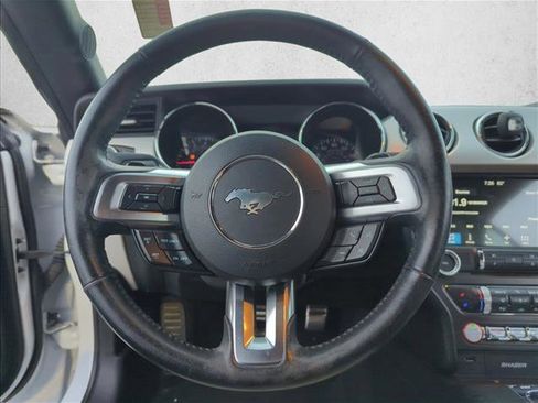 Used 2017 Ford Mustang Premium image 14