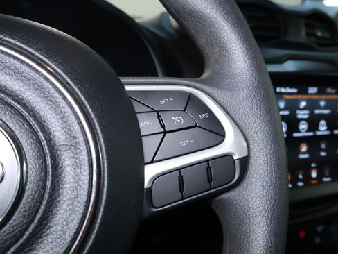 Used 2023 Jeep Renegade Latitude image 21