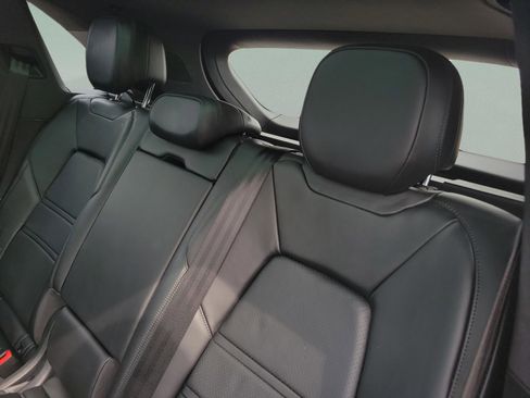 Used 2020 Porsche Cayenne E-Hybrid image 13