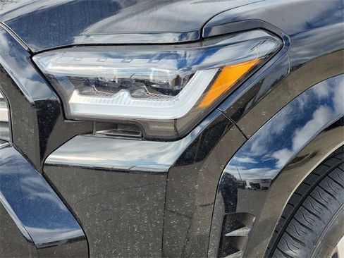 New 2025 Toyota 4Runner Limited image 6