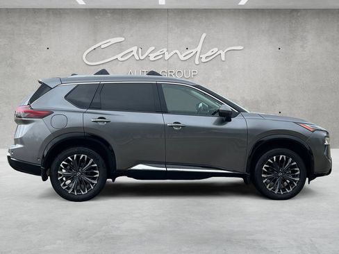 Certified 2026 Nissan Rogue Platinum AWD/4WD image 17