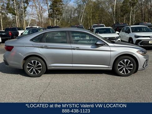 Certified 2025 Volkswagen Jetta S FWD image 4