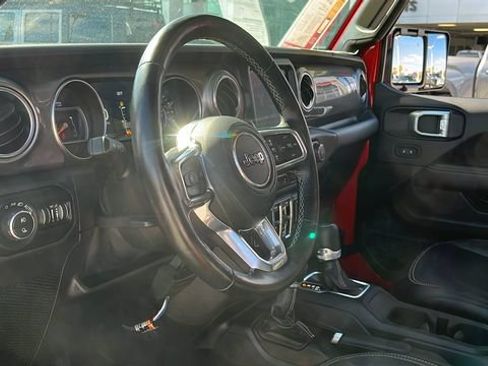 Used 2021 Jeep Gladiator Overland w/ Uconnect 4C Nav & Sound Group AWD/4WD image 16