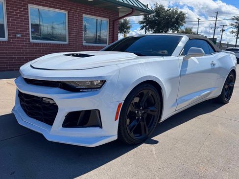 Used 2020 Chevrolet Camaro SS RWD image 1
