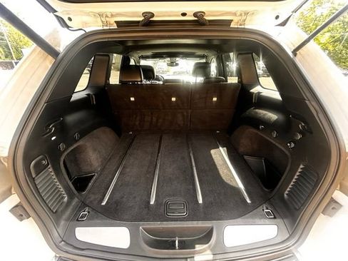 Used 2017 Jeep Grand Cherokee Limited AWD/4WD image 12