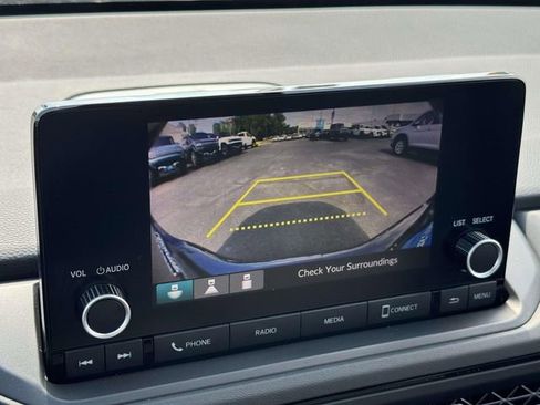 Certified 2023 Honda Accord EX image 16