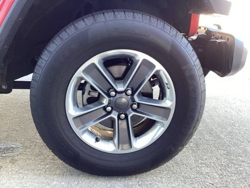 Used 2020 Jeep Wrangler Unlimited Sahara AWD/4WD image 10